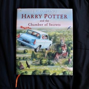 Harry Potter and the Chamber of Secrets Illustrated Edition